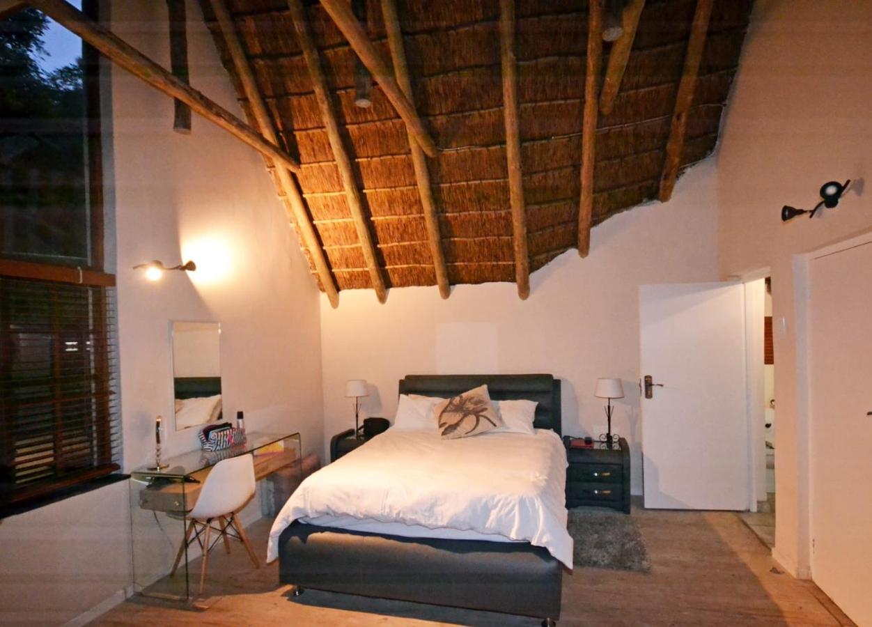 Cozy Kosmos Bed & Breakfast Hartbeespoort Luaran gambar