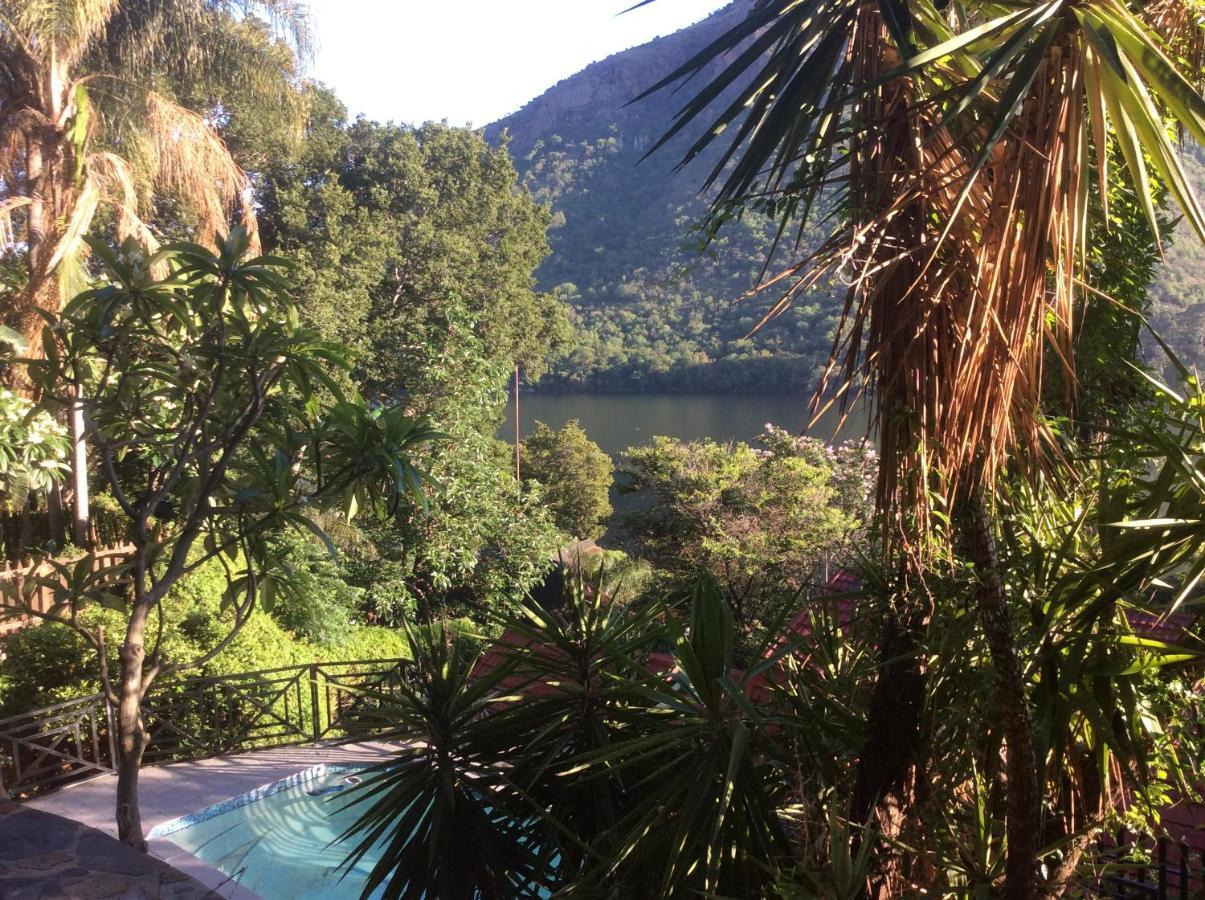 Cozy Kosmos Bed & Breakfast Hartbeespoort Luaran gambar