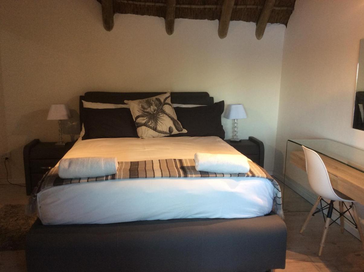 Cozy Kosmos Bed & Breakfast Hartbeespoort Luaran gambar