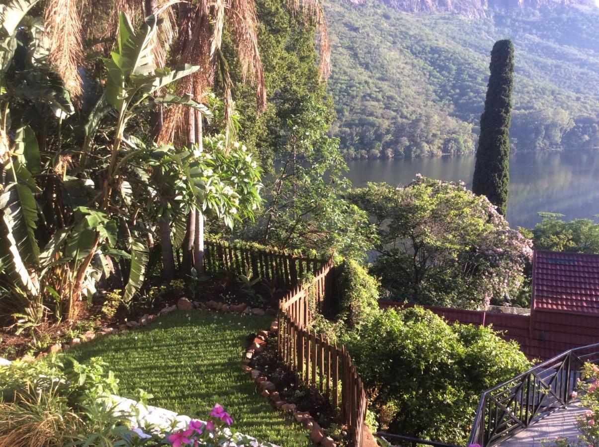 Cozy Kosmos Bed & Breakfast Hartbeespoort Luaran gambar